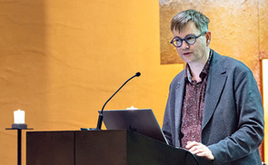 Martin Rötting ist Professor für Religious Studies an der Universität Salzburg