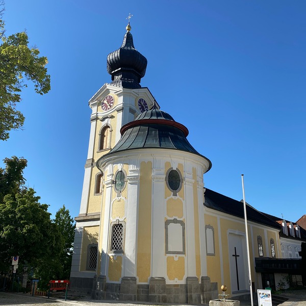Schlosskapelle Hagenberg / Diözesanes Bauen/Wöss