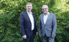 Christian Öhler (rechts), der neue Stellvertreter von Generaldechant Slawomir Dadas.
